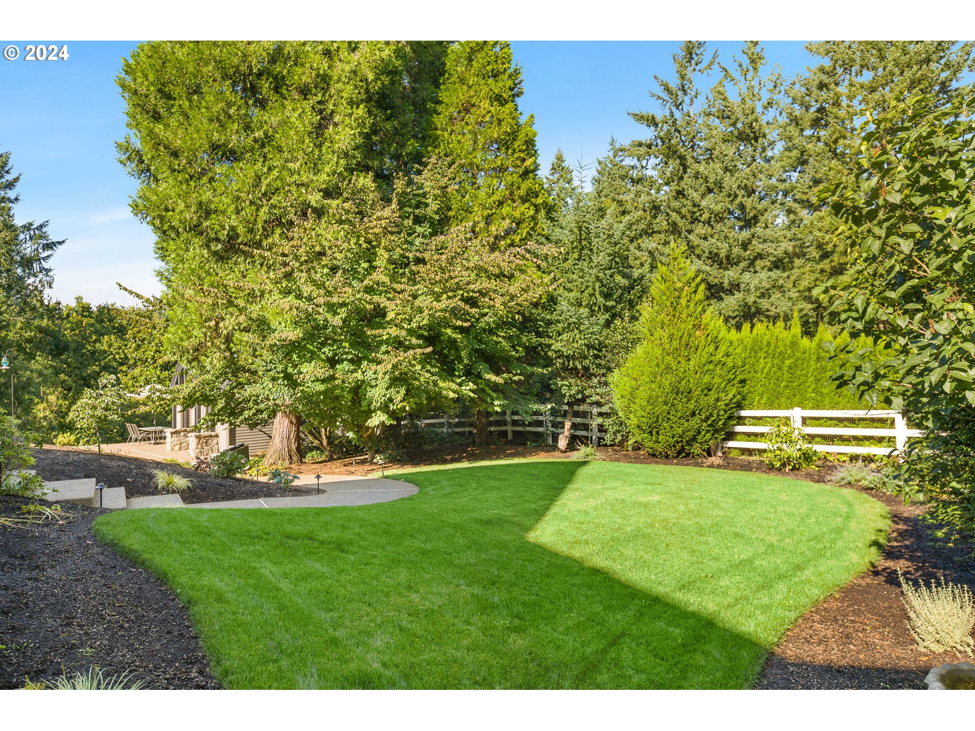 909 Southwest Schaeffer Road West Linn, OR 97068 - Photo 41 of 48 Backyard