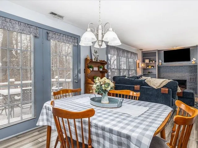 $199,000 | 22 Thatcher Lane, Galena, IL 61036