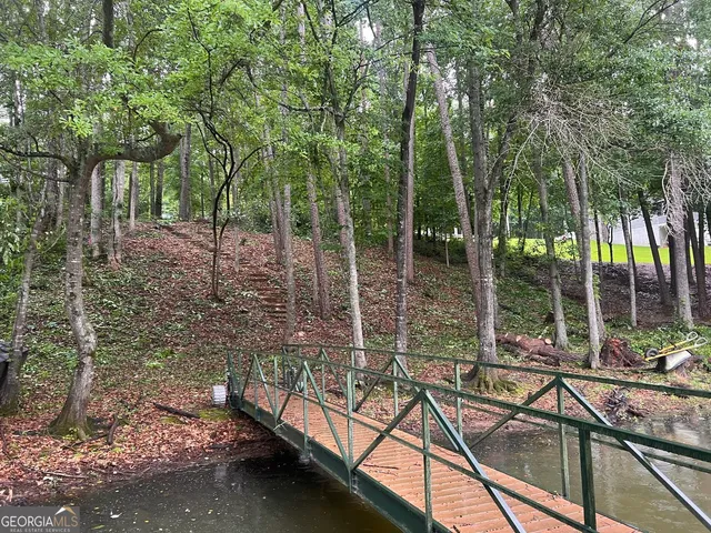 $600,000 | 410 Lakeside Hills Road, Martin, GA 30557