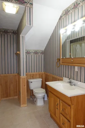 $159,900 | 1092 North Broad Street, Galesburg, IL 61401