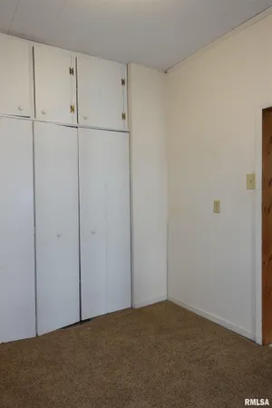 $159,900 | 1092 North Broad Street, Galesburg, IL 61401