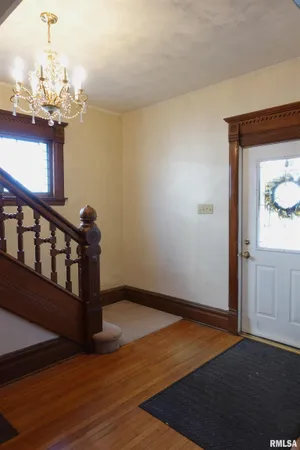 $159,900 | 1092 North Broad Street, Galesburg, IL 61401