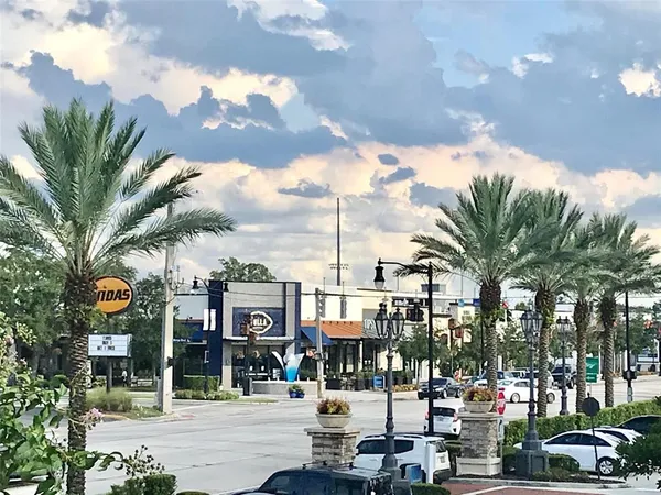 $2,300 | 151 North Orlando Avenue, Unit 203, Winter Park, FL 32789