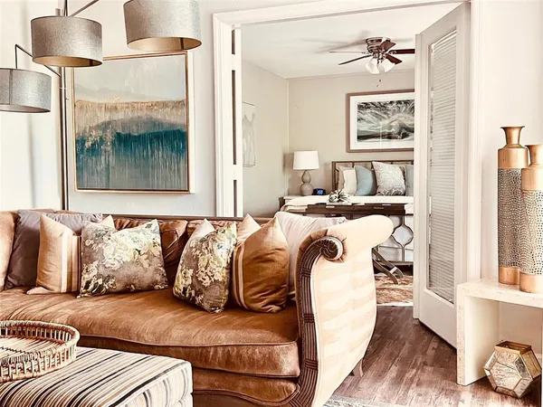 $2,300 | 151 North Orlando Avenue, Unit 203, Winter Park, FL 32789