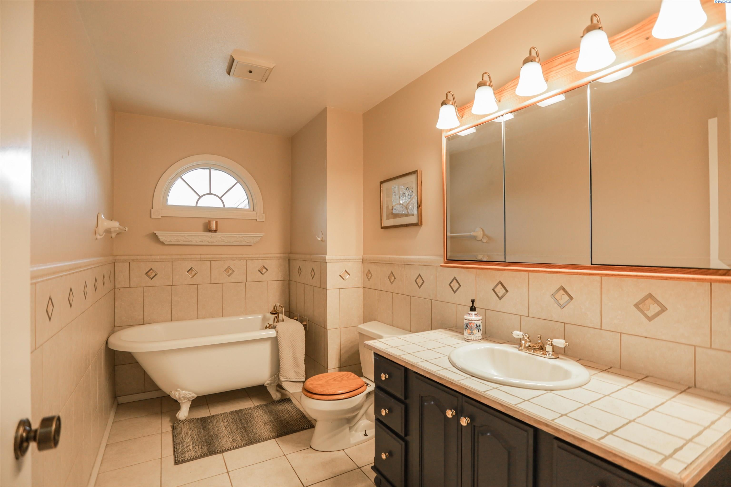 505 Nicka Road Grandview, WA 98930 - Photo 14 of 28 Gallery Image 14