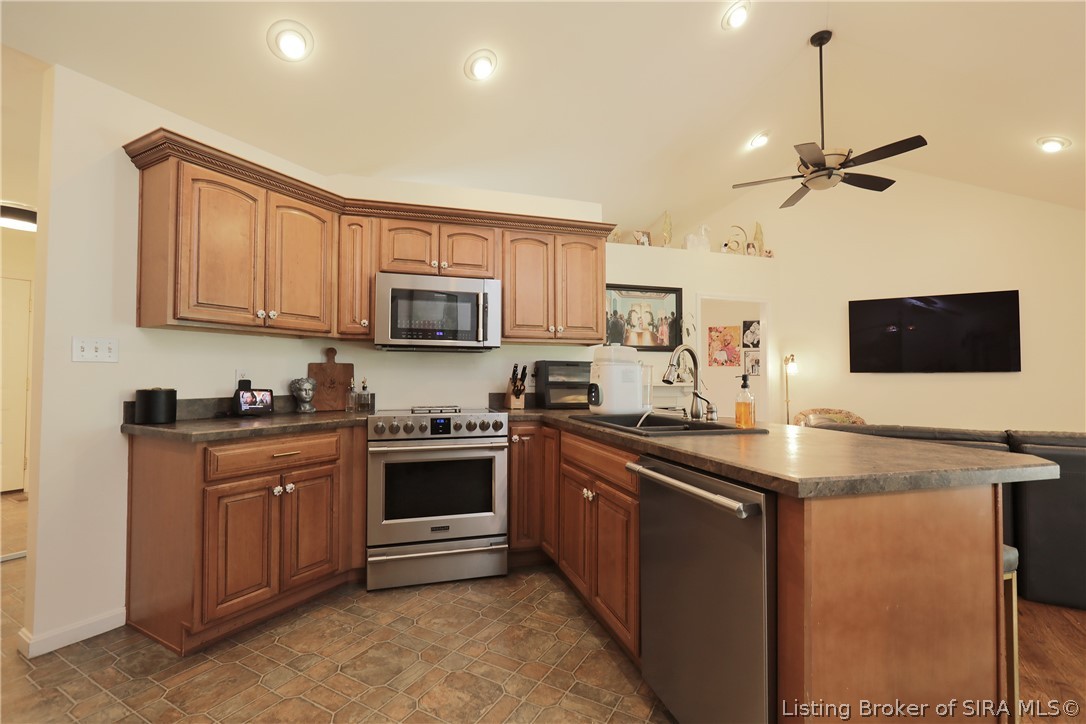1014 Captain Frank Road New Albany, IN 47150 - Photo 13 of 58