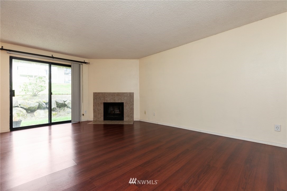 2020 Grant Avenue South, Unit E101 Renton, WA 98055 - Photo 2 of 22