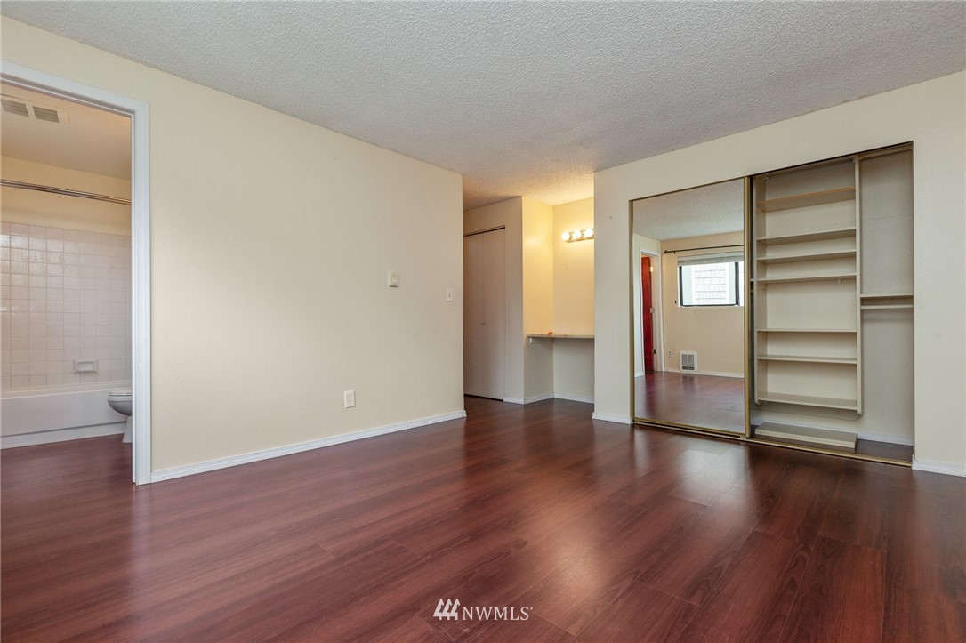 2020 Grant Avenue South, Unit E101 Renton, WA 98055 - Photo 10 of 22