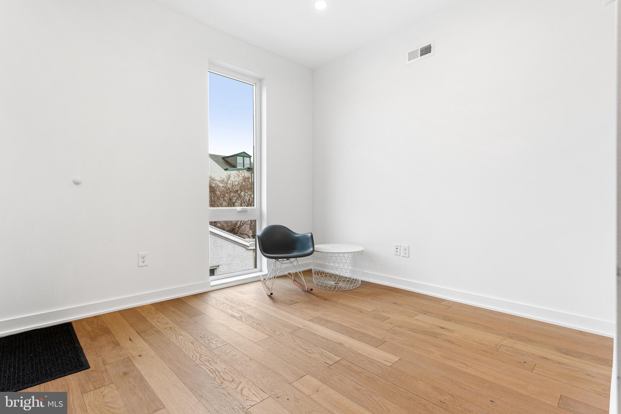 239 Krams Avenue Philadelphia, PA 19128 - Photo 20 of 54 4th floor office