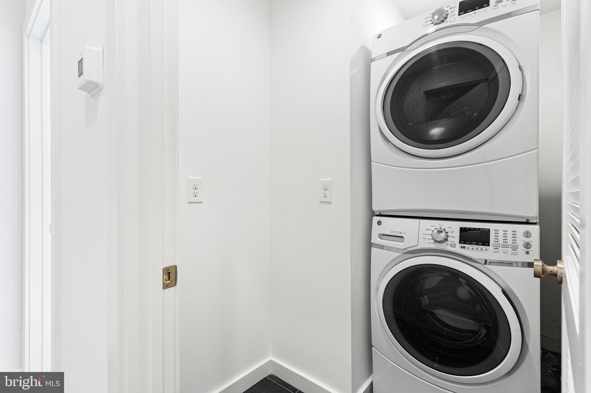 239 Krams Avenue Philadelphia, PA 19128 - Photo 35 of 54 3rd Floor Laundry