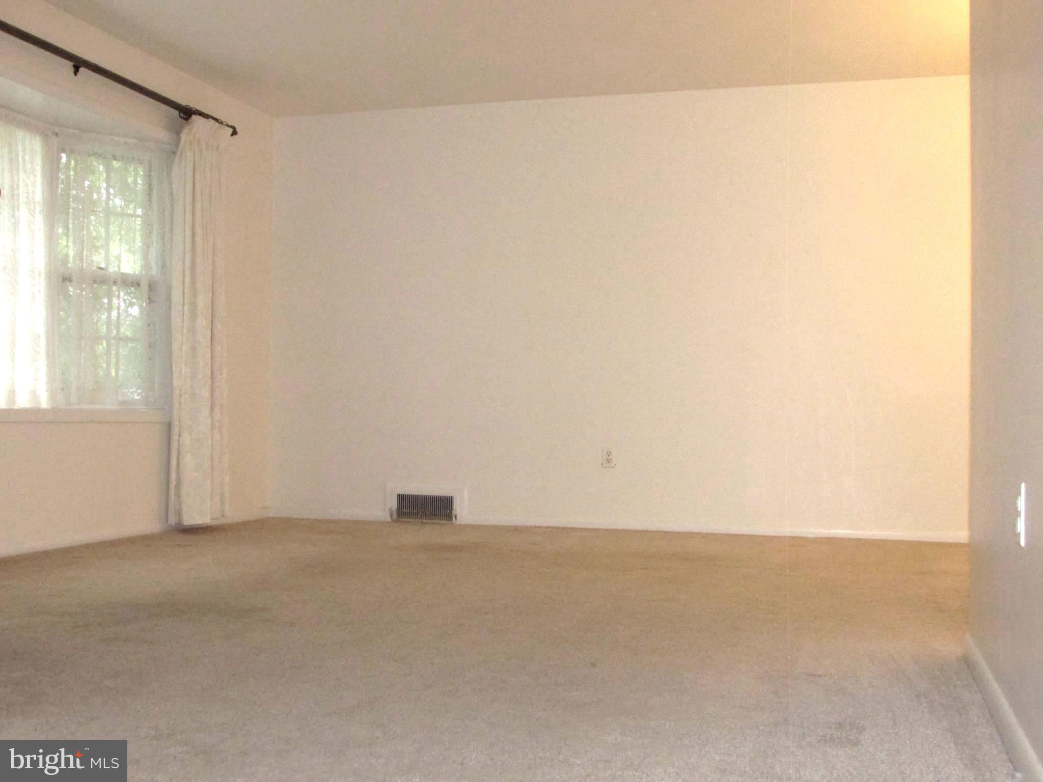 4201 Elby Street Silver Spring, MD 20906 - Photo 3 of 30 Living Room