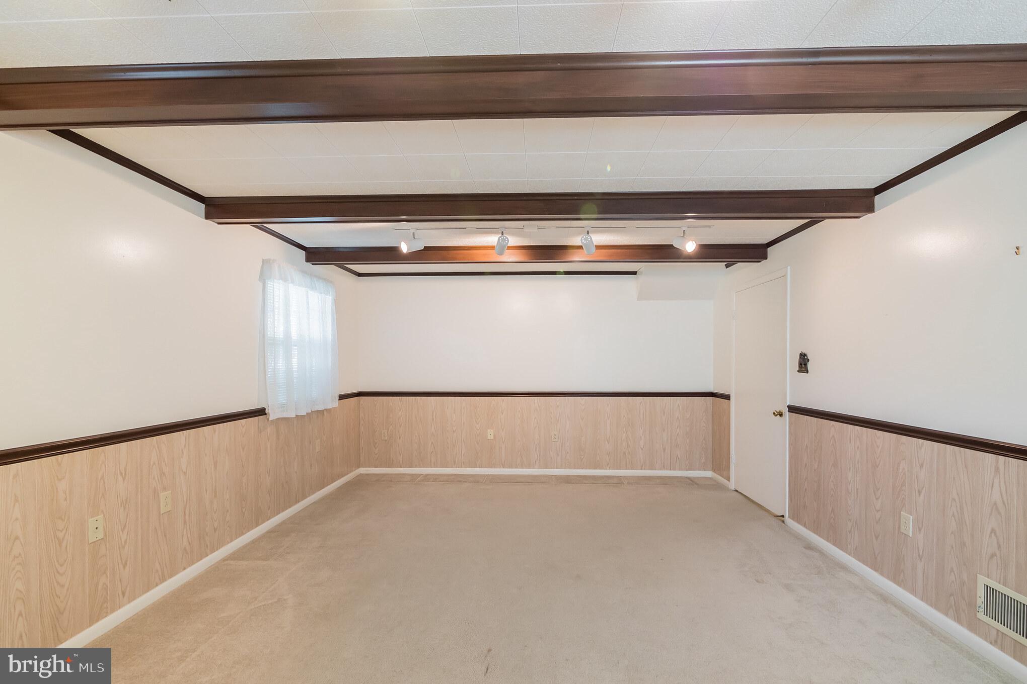 4201 Elby Street Silver Spring, MD 20906 - Photo 22 of 30 Track LIghting