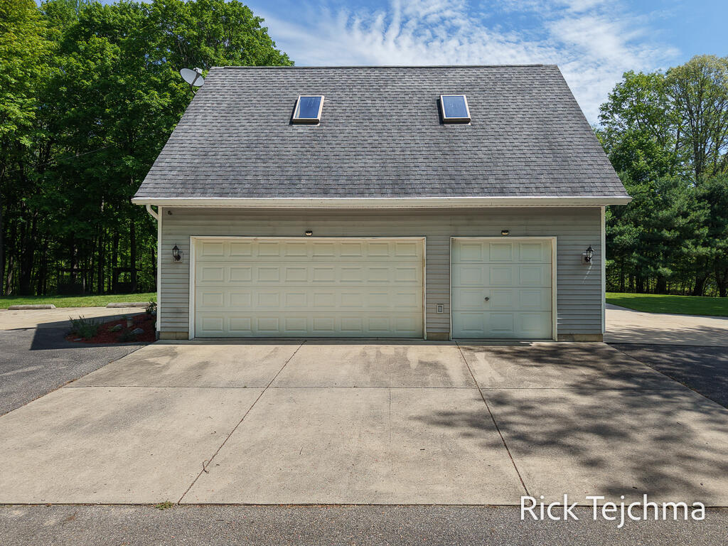 10345 Red Oak Ridge Howard City, MI 49329 - Photo 7 of 80 7