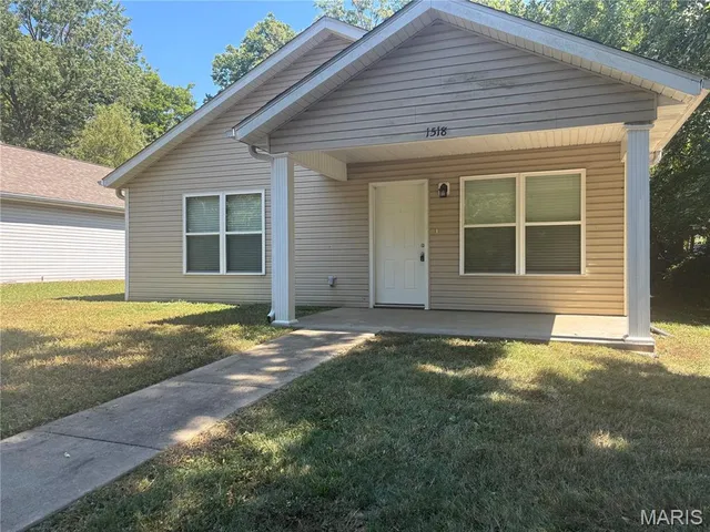 $155,000 | 1518 North Spanish Street, Cape Girardeau, MO 63701
