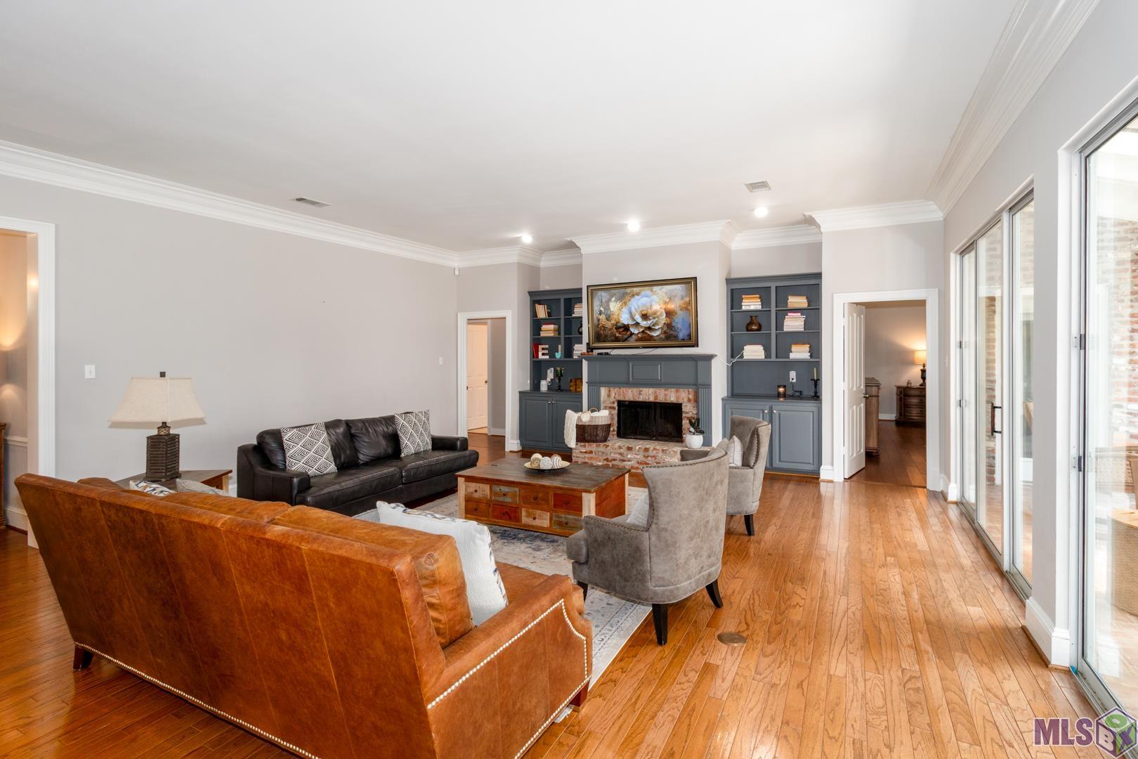 531 Woodgate Boulevard Baton Rouge, LA 70808 - Photo 14 of 32 Large family room