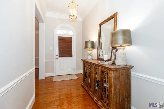 $585,000 | 531 Woodgate Boulevard, Baton Rouge, LA 70808