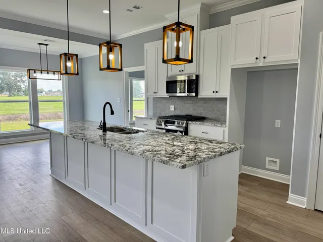 $279,000 | 110 Riverbend Avenue, Vidalia, LA 71373