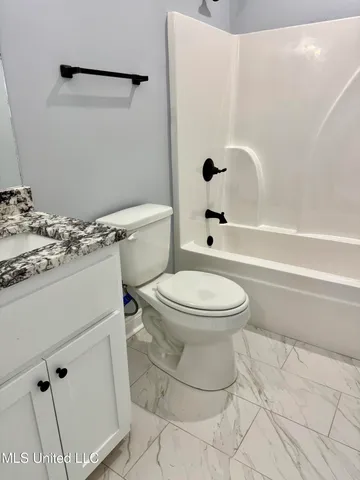 $279,000 | 110 Riverbend Avenue, Vidalia, LA 71373