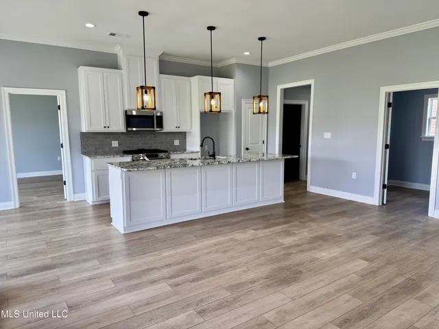 $279,000 | 110 Riverbend Avenue, Vidalia, LA 71373