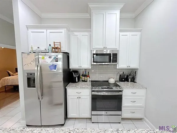 $2,000 | 8114 Stonelake Avenue, Baton Rouge, LA 70820