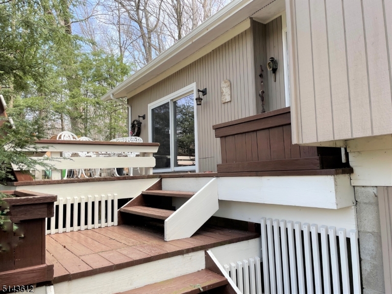 10 Roxiticus Road, Mendham, NJ 07945 Compass