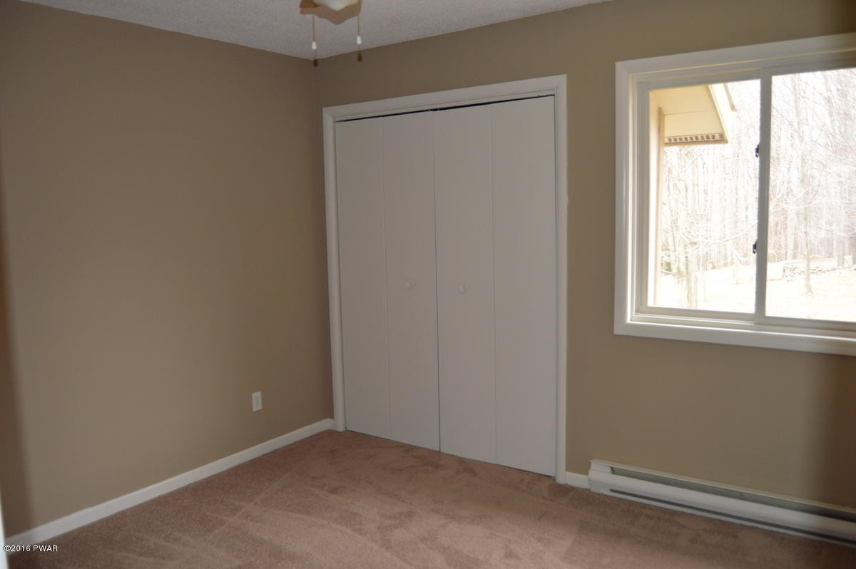 1620 Ridgeview Drive Lake Ariel, PA 18436 - Photo 8 of 16