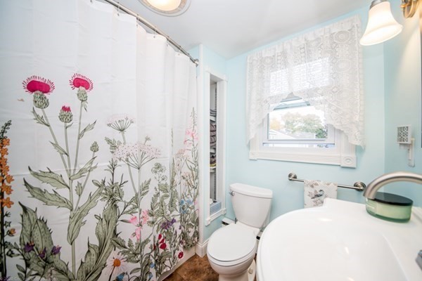 106 Peckham Road Acushnet, MA 02743 - Photo 20 of 31 Gallery Image 20