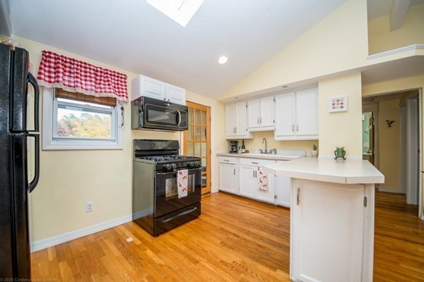 106 Peckham Road Acushnet, MA 02743 - Photo 9 of 31 Gallery Image 9