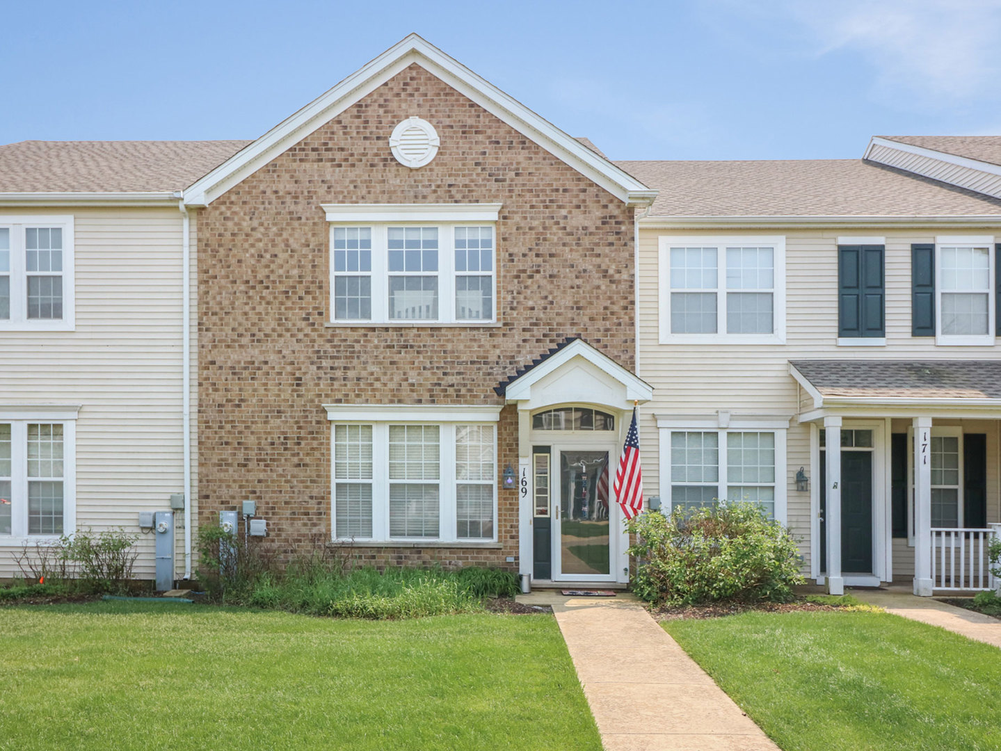 169 Springbrook Trail South Oswego, IL 60543 - Photo 2 of 23