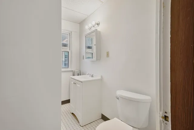 $299,900 | 371-373 Oakland Street, Springfield, MA 01108