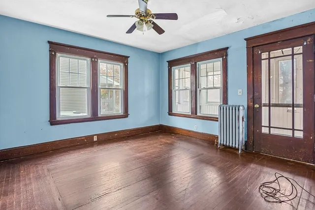 $299,900 | 371-373 Oakland Street, Springfield, MA 01108