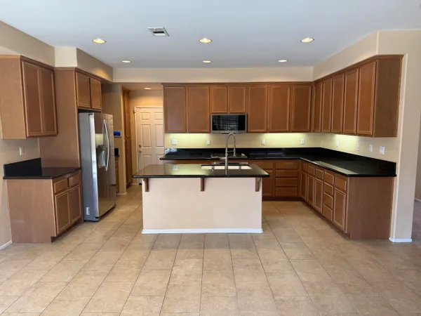 $3,500 | 43426 Lago Brezza Drive, Indio, CA 92203