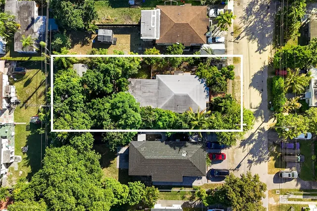 $995,000 | 2845 Southwest 37th Court, Miami, FL 33134