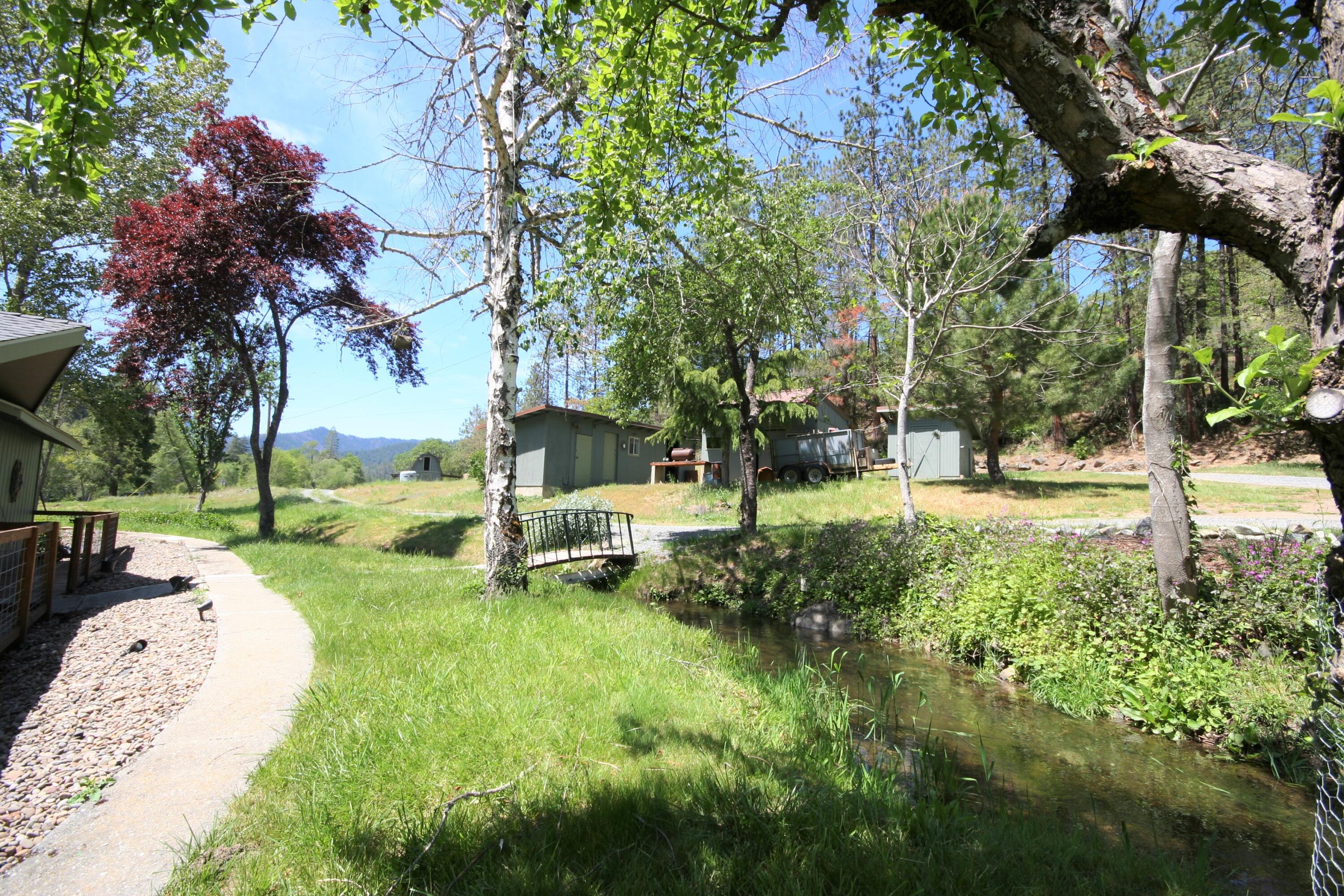 9075 Upper Applegate Road Jacksonville, OR 97530 - Photo 7 of 73 IMG_2415