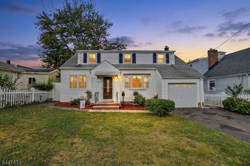 392 Ingall Street Union, NJ 07083 - Photo 1 of 48