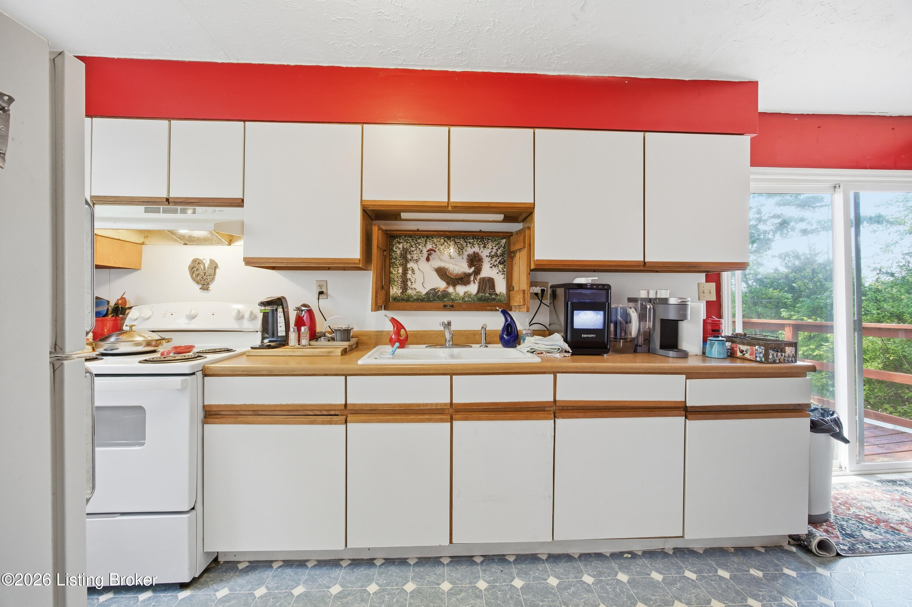 1087 Searcy School Road Lawrenceburg, KY 40342 - Photo 12 of 32 Kitchen