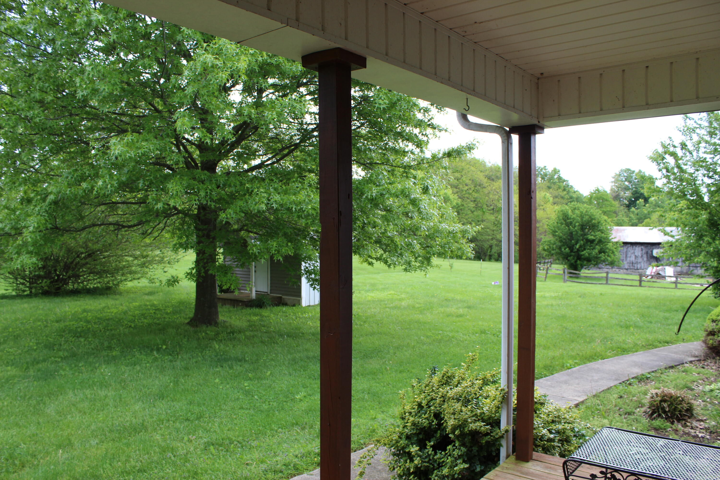 11995 Lebanon Road Danville, KY 40422 - Photo 10 of 54 IMG_2085