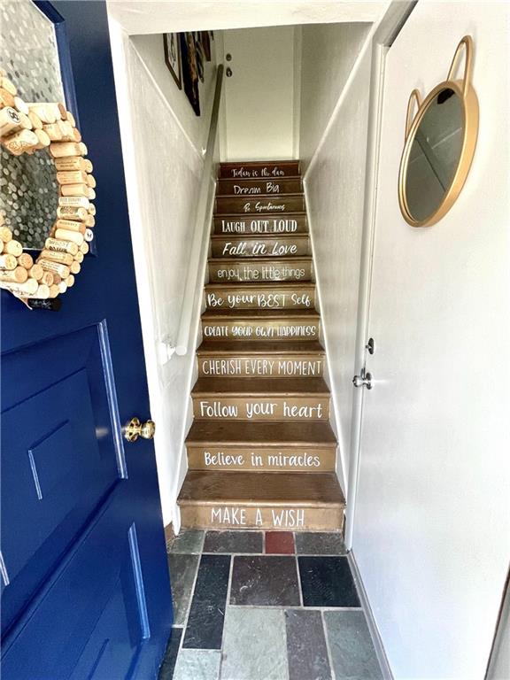820 Etna Street McKees Rocks, PA 15136 - Photo 2 of 16 a view of entryway