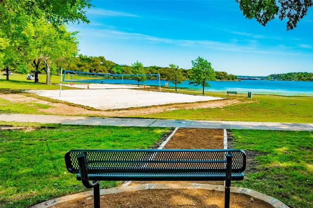 a view of an outdoor space