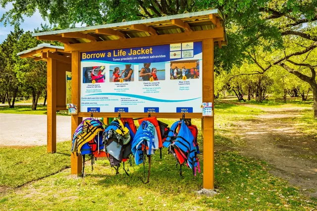 $550,000 | 15200 Falcon Drive, Austin, TX 78734