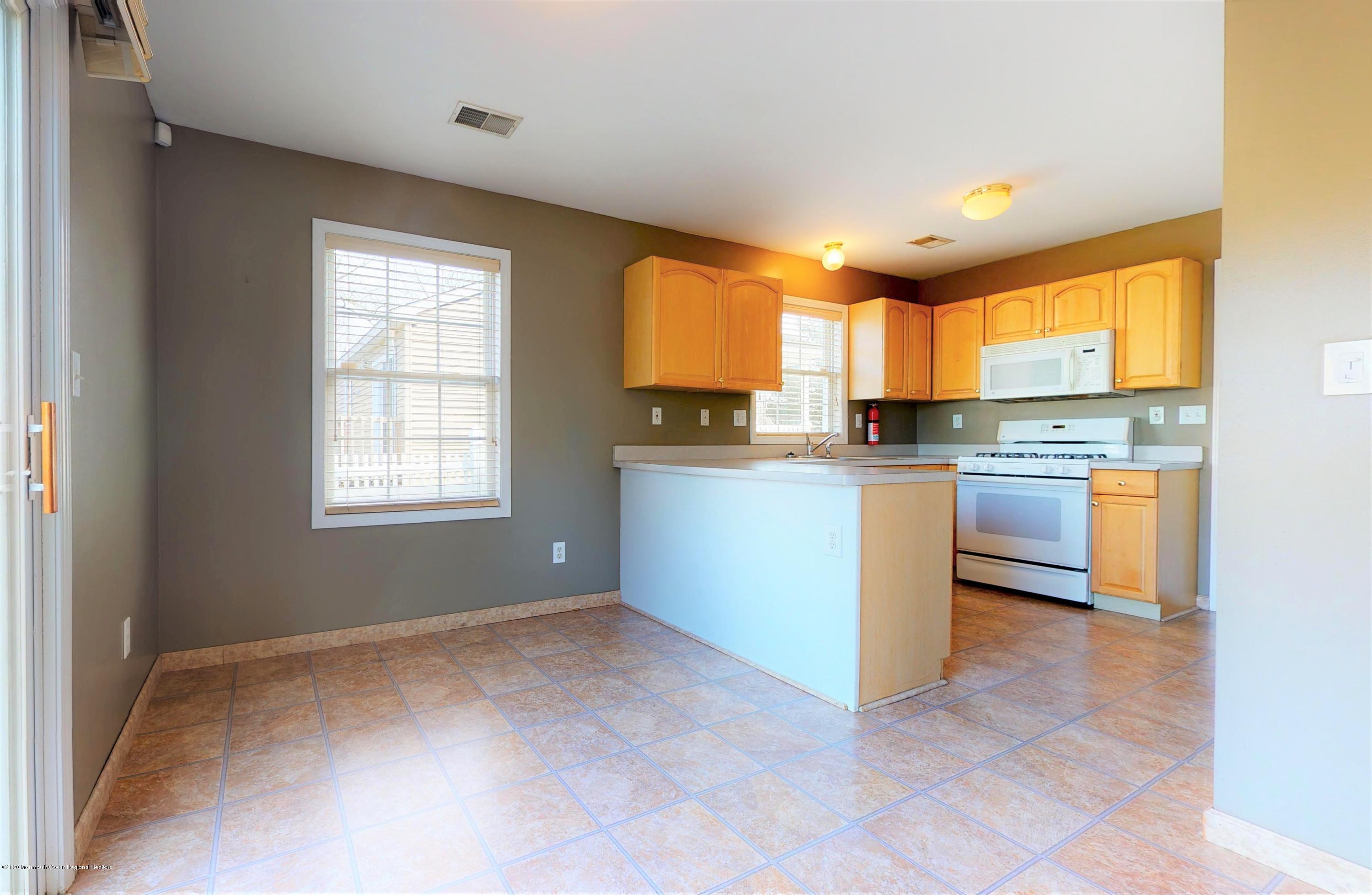 2108 Taylor Road Toms River, NJ 08753 - Photo 17 of 45 2108-Taylor-Road-Toms-River-NJ-08753-022