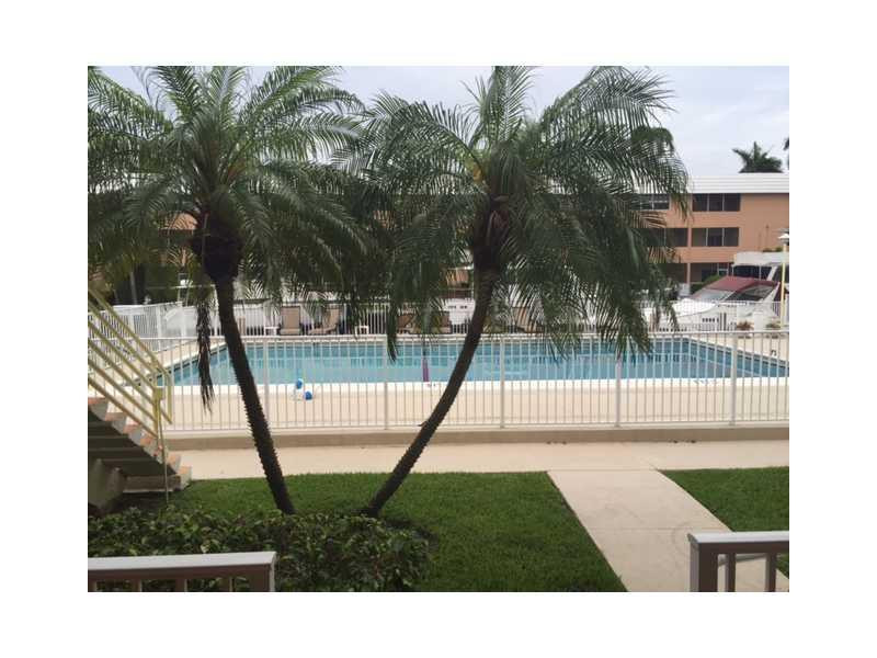 901 North Birch Road, Unit 5B Fort Lauderdale, FL 33304 - Photo 11 of 12 a view of outdoor space and yard
