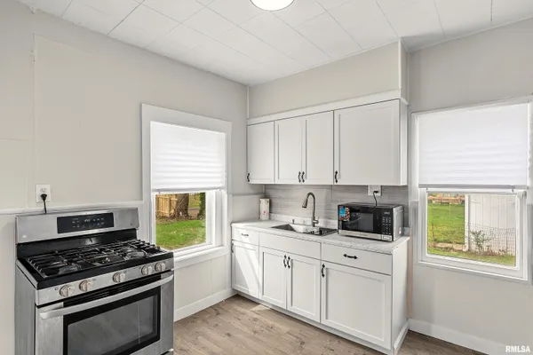 $60,000 | 2320 West Garden Street, Peoria, IL 61605