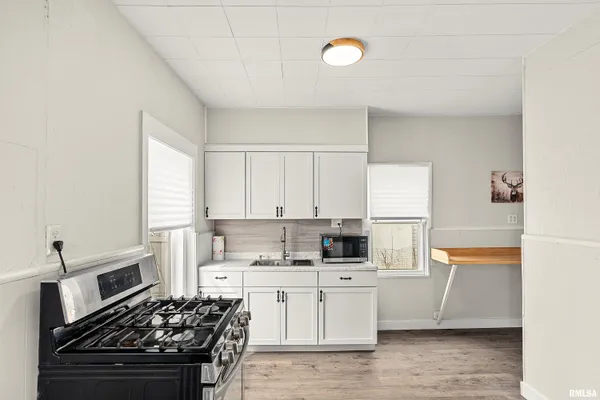 $60,000 | 2320 West Garden Street, Peoria, IL 61605