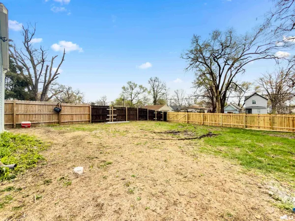$60,000 | 2320 West Garden Street, Peoria, IL 61605