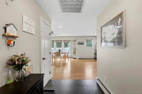 $815,000 | 12 Buccaneer Lane, East Setauket, NY 11733