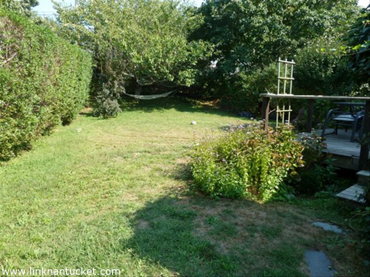 1 Derrymore Road Nantucket, MA 02554 - Photo 10 of 11 Gallery Image 10