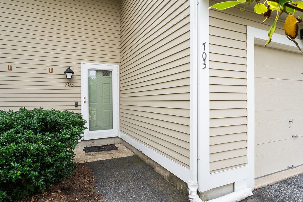 703 Brookhaven Lane, Unit 703 Woonsocket, RI 02895 - Photo 2 of 34