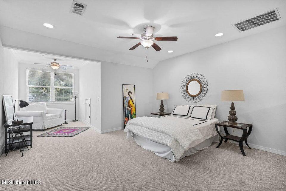 1282 Beach Boulevard, Unit 201 Biloxi, MS 39530 - Photo 11 of 28 20240826221433200063000000-o