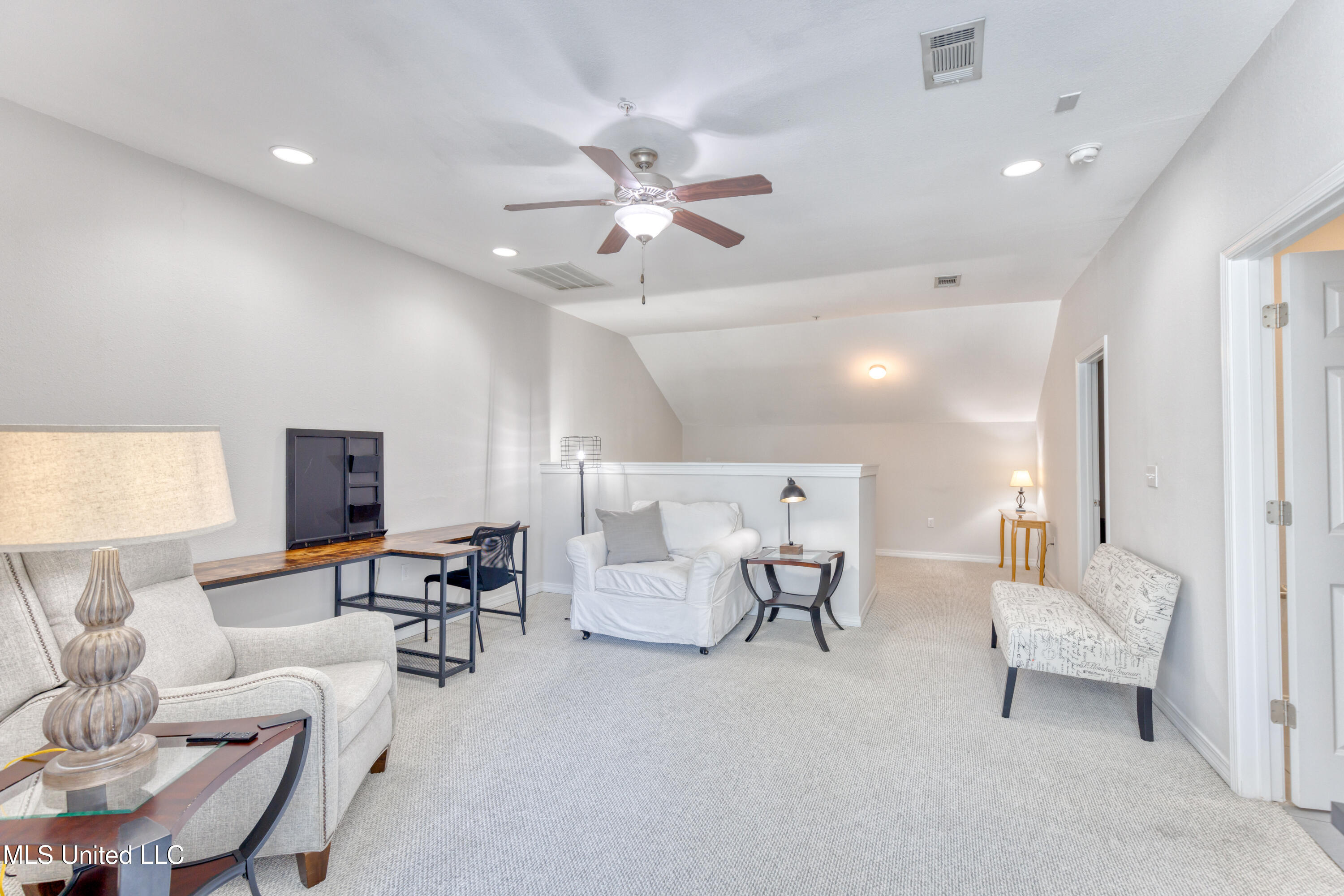 1282 Beach Boulevard, Unit 201 Biloxi, MS 39530 - Photo 13 of 28 1282BeachBlvd#201-28